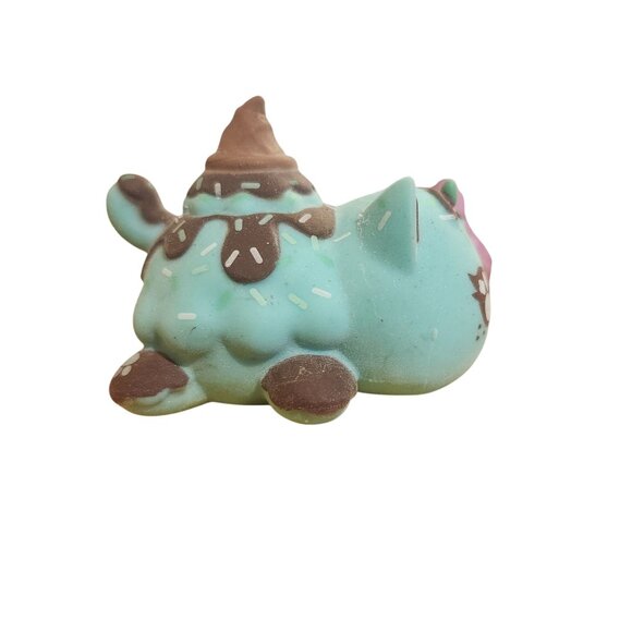 Aphmau Meemeows Mystery Squishy Cat Mint Chocolate Chip Collectible Toy Figure - Picture 2 of 7